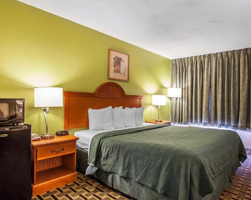 Guestroom