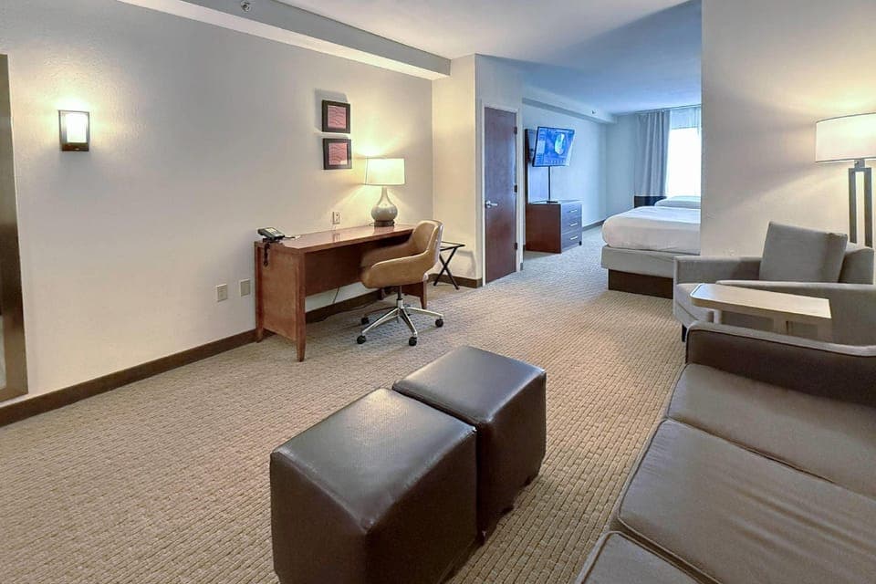 Suite room