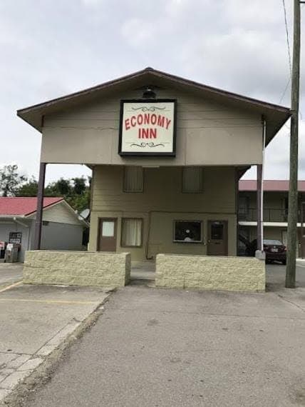 Economy inn Hotel in Tennessee