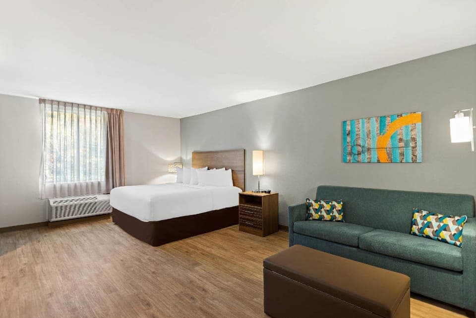 Suite room