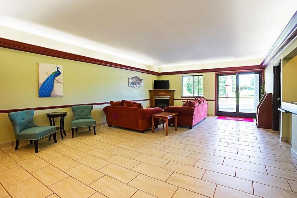 Country Hearth Inn - Ripley Hotel in Tennessee