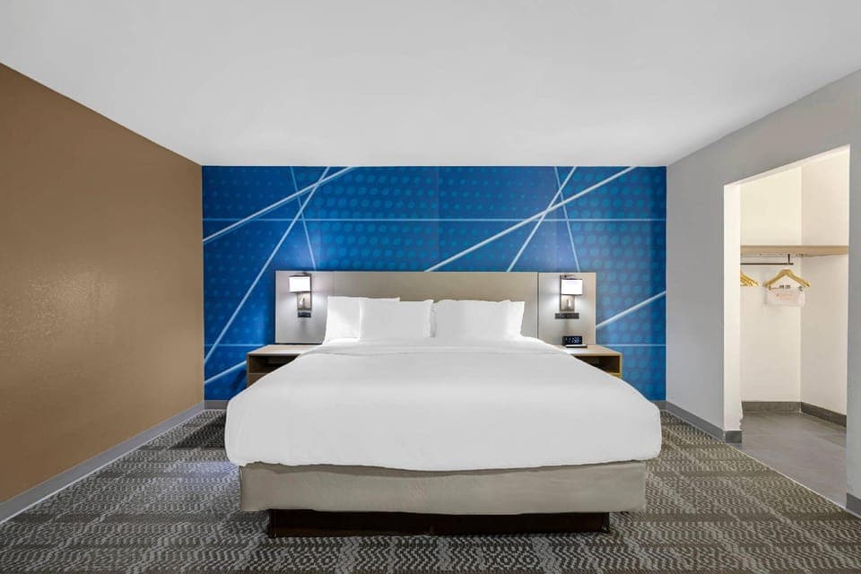 Suite room
