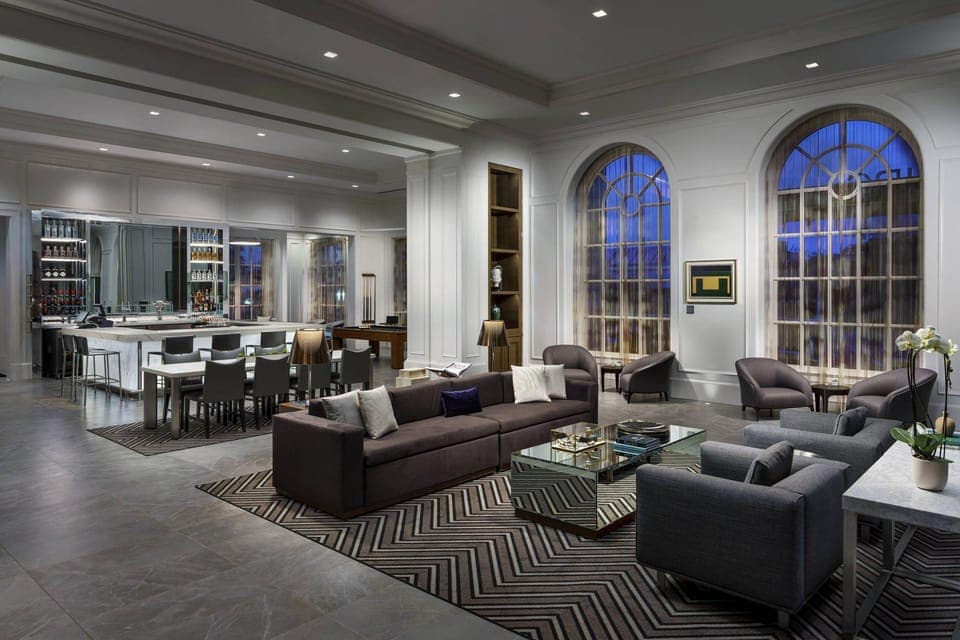 Bar/lounge