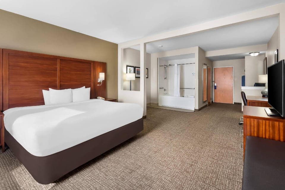 Suite room