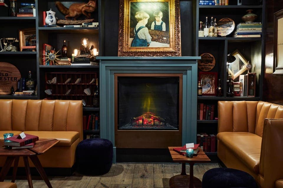 Bar/lounge