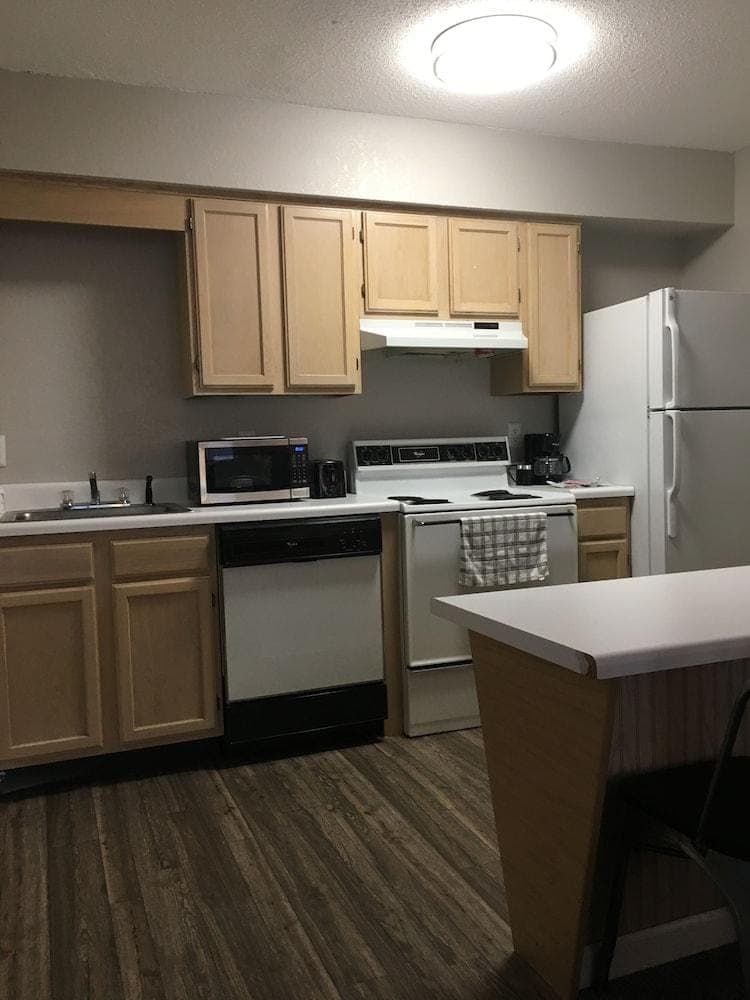 Ambassador Inn And Suites Hotel in Tennessee