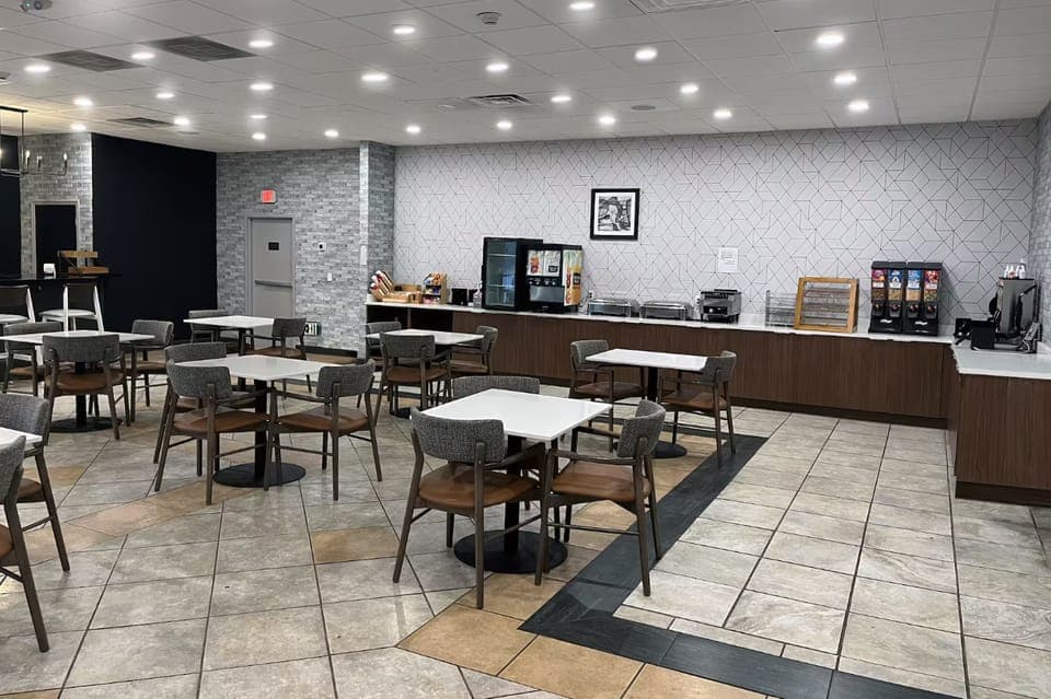 Hawthorn Extended Stay by Wyndham Columbia / Ft. Jackson Hotel in Dentsville