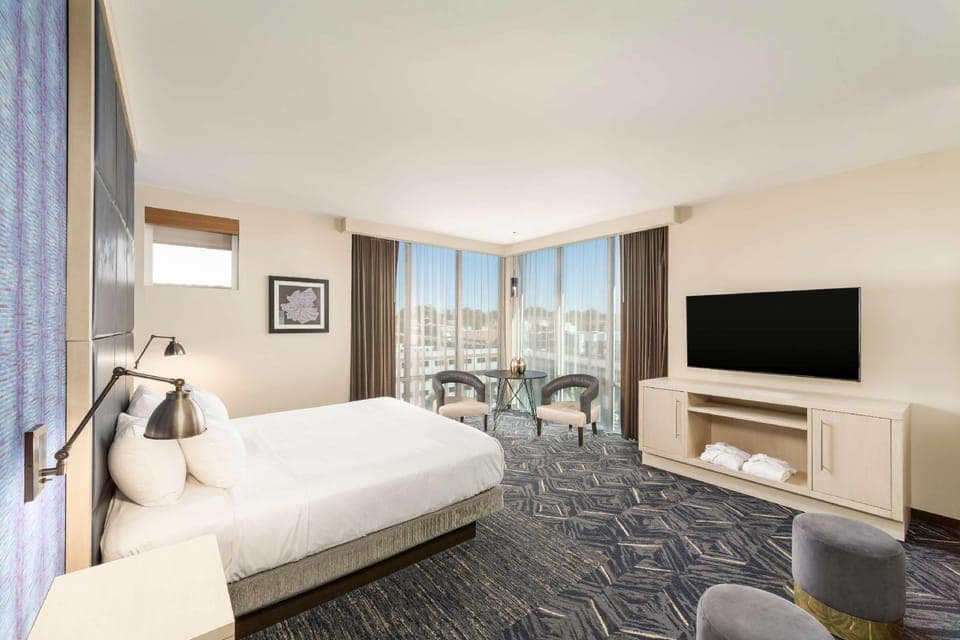 Suite room