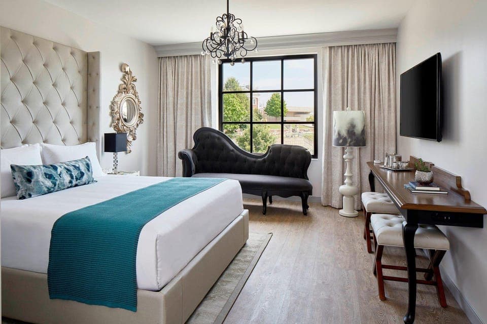 Guestroom