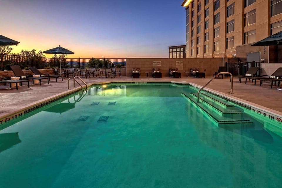 Swimming pool