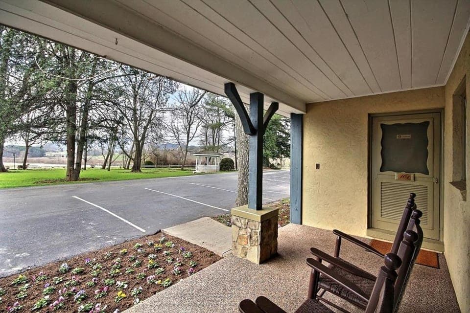 The Dillard House Hotel in Dillard