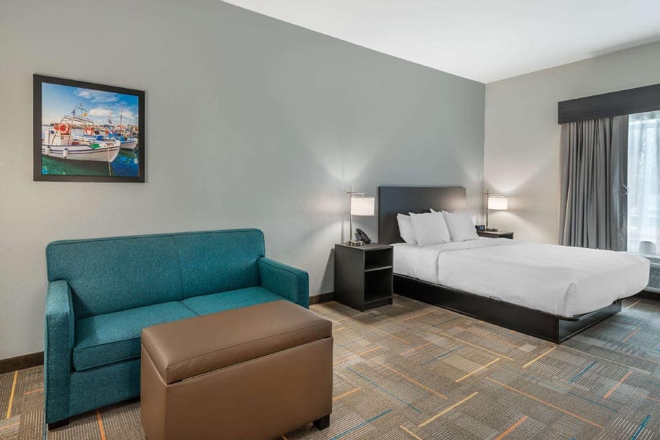 Suite room