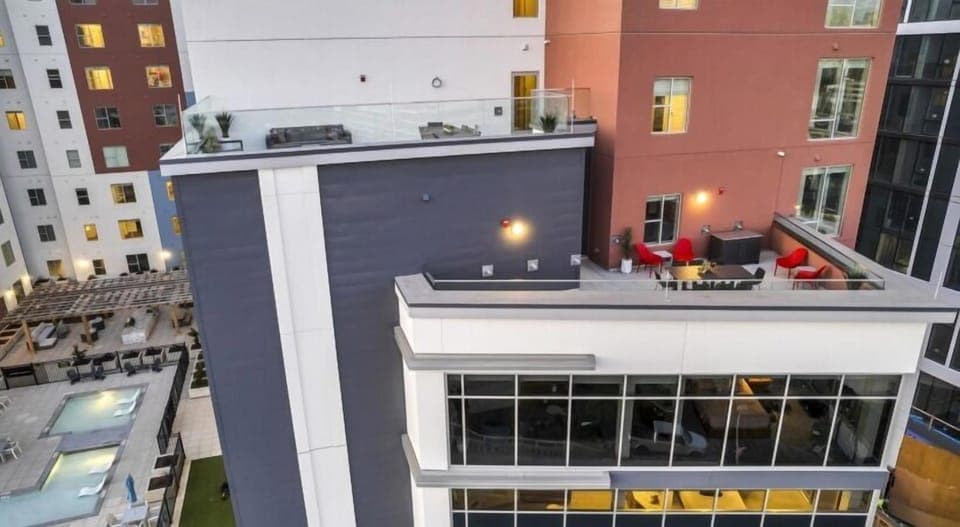 Beverly Hills Penthouse Suite Hotel in The Gulch