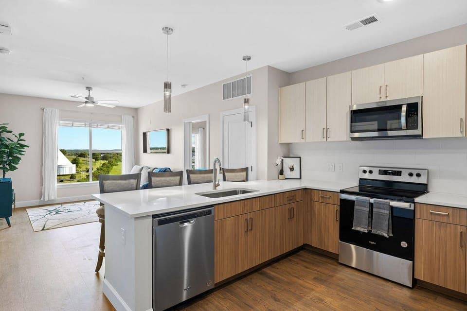 Beverly Hills Penthouse Suite Hotel in The Gulch