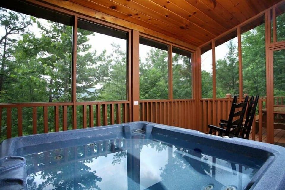 A Walk in the Clouds by Jackson Mountain Homes Hotel in Gatlinburg