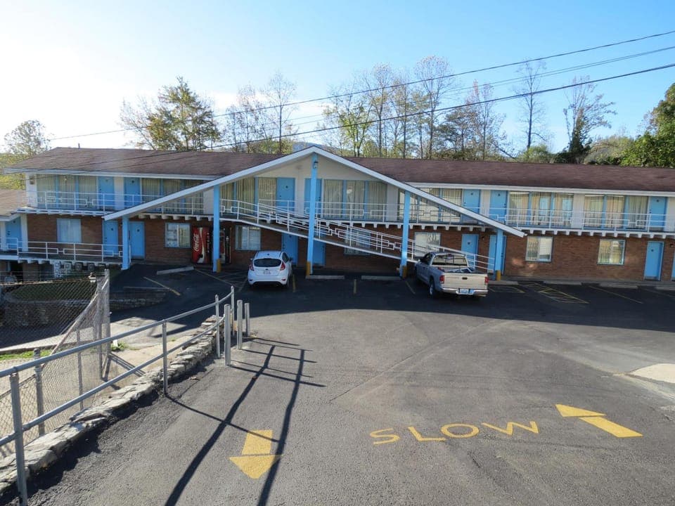 Boone trail inn Motel in Tennessee