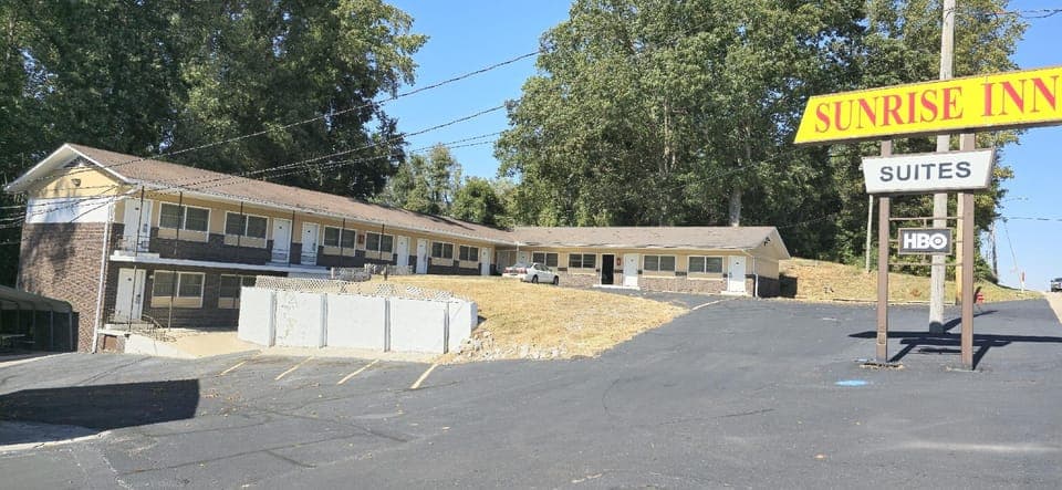 Sunrise Inn Hotel in Tennessee