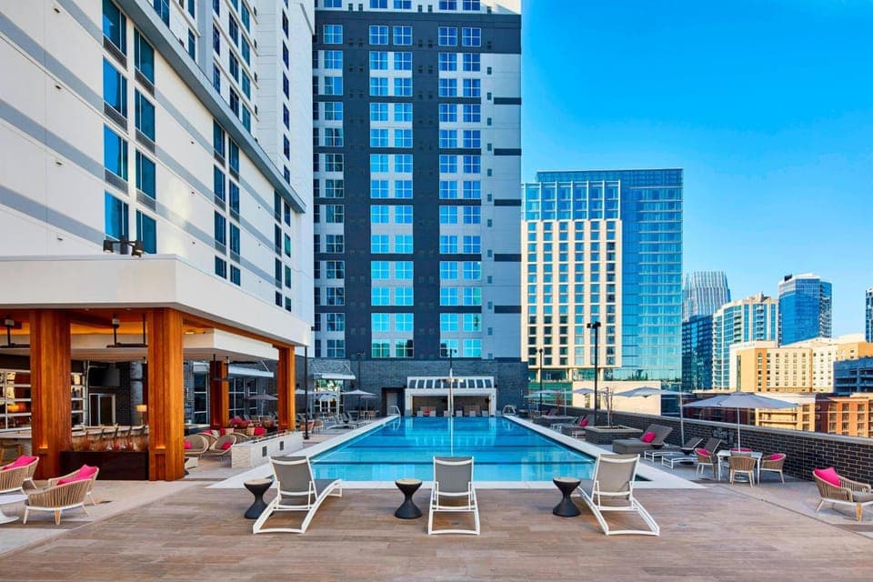 Swimming pool