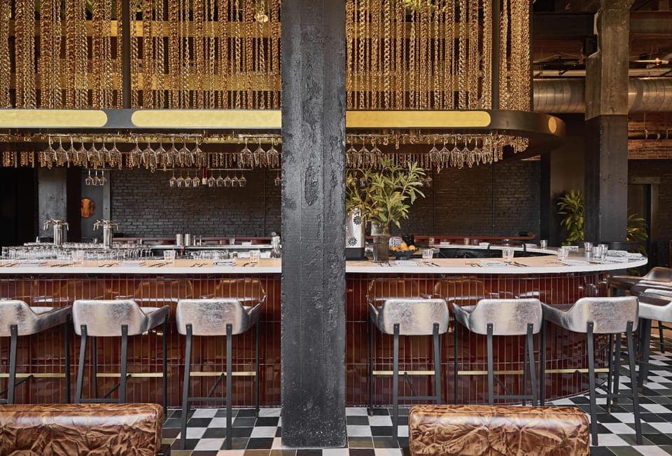 Bar