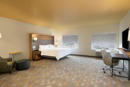 Holiday Inn & Suites Memphis Southeast-Germantown Hotel in Nashville
