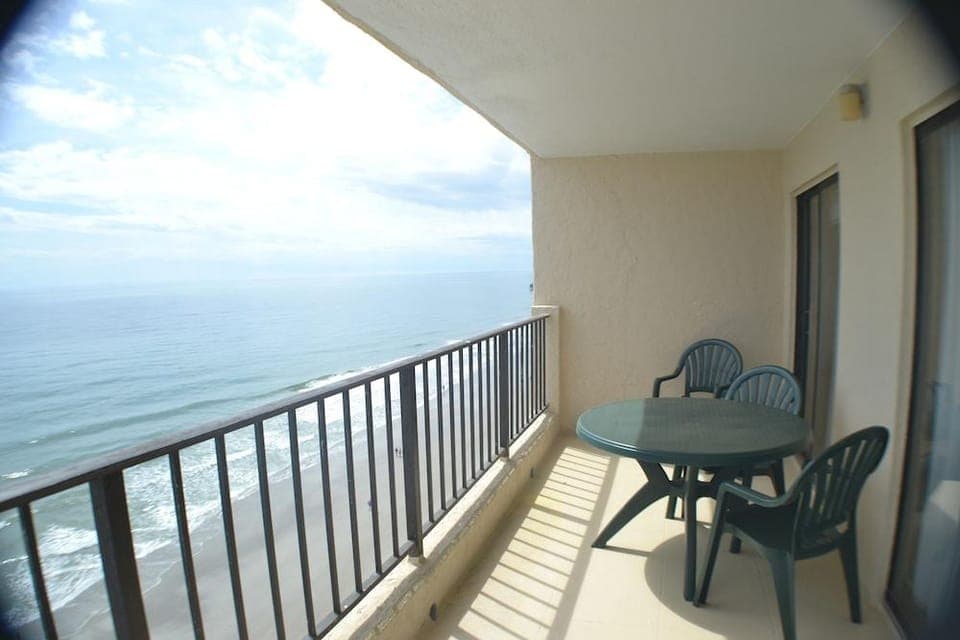 Atalaya Towers Hotel in Garden City
