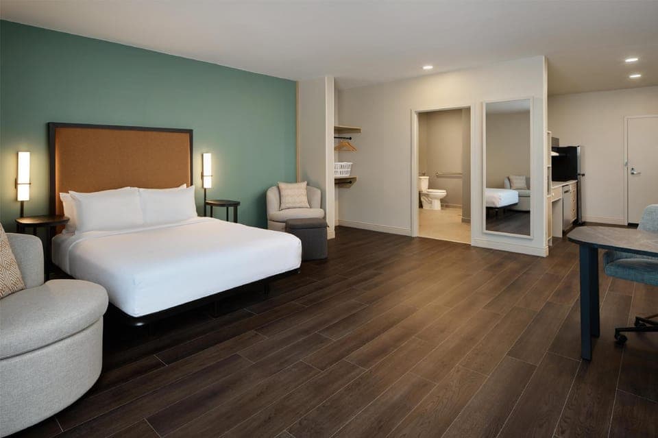 Guestroom