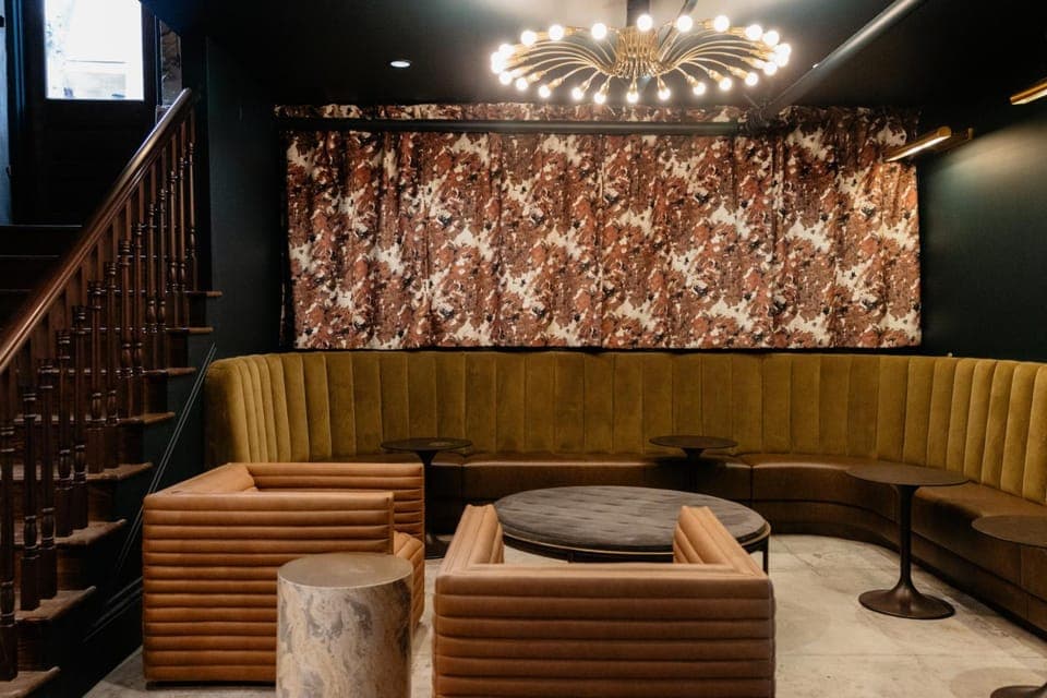 Bar/lounge