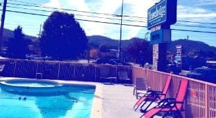 Pigeon Forge Parkway Inn Hotel in Pigeon Forge