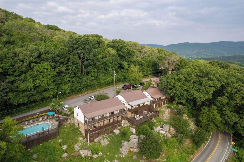 Lookout Mountain Riverview Inn Hotel in Chattanooga