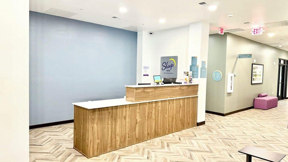 Sleep Inn & Suites Hotel in Nashville