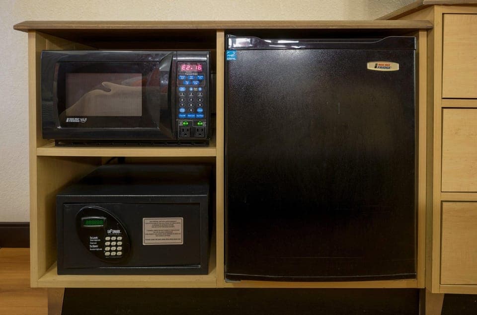 Amenity (Guest room)
