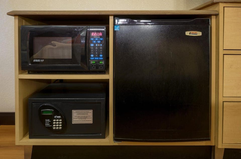 Amenity (Guest room)