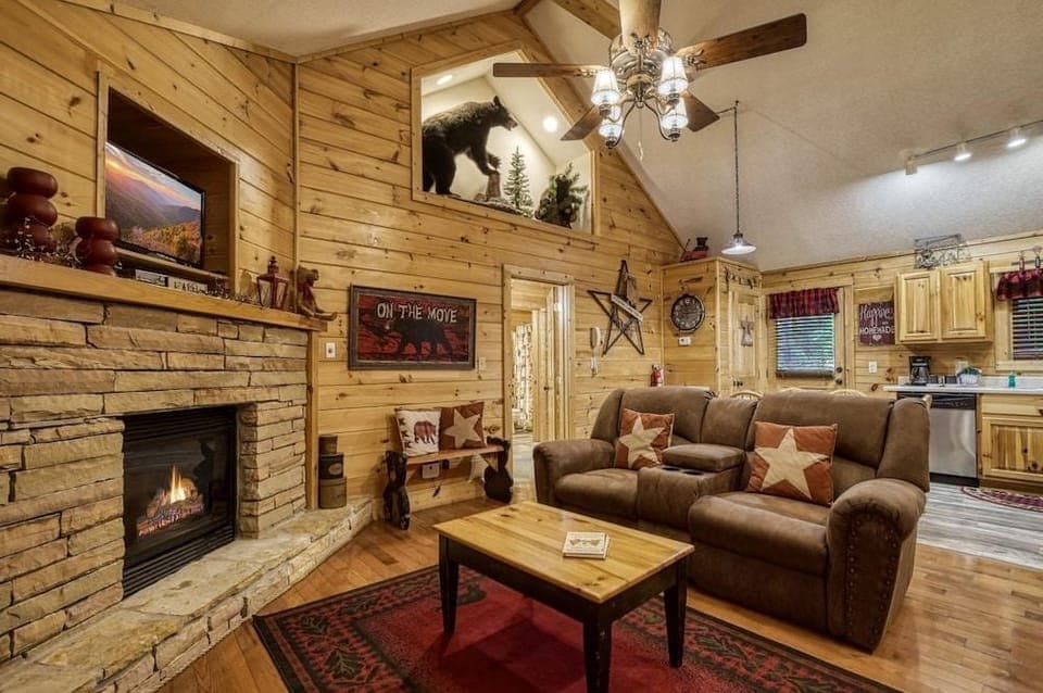 Er306- A Smoky Mountain Dream- Great Location- Close To Town 2 Bedroom Cabin by RedAwning Hotel in Pigeon Forge