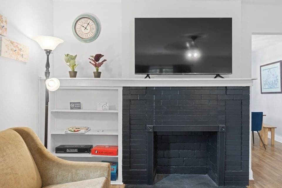 Trendy at Hoyt Two Homes Hotel in Chattanooga