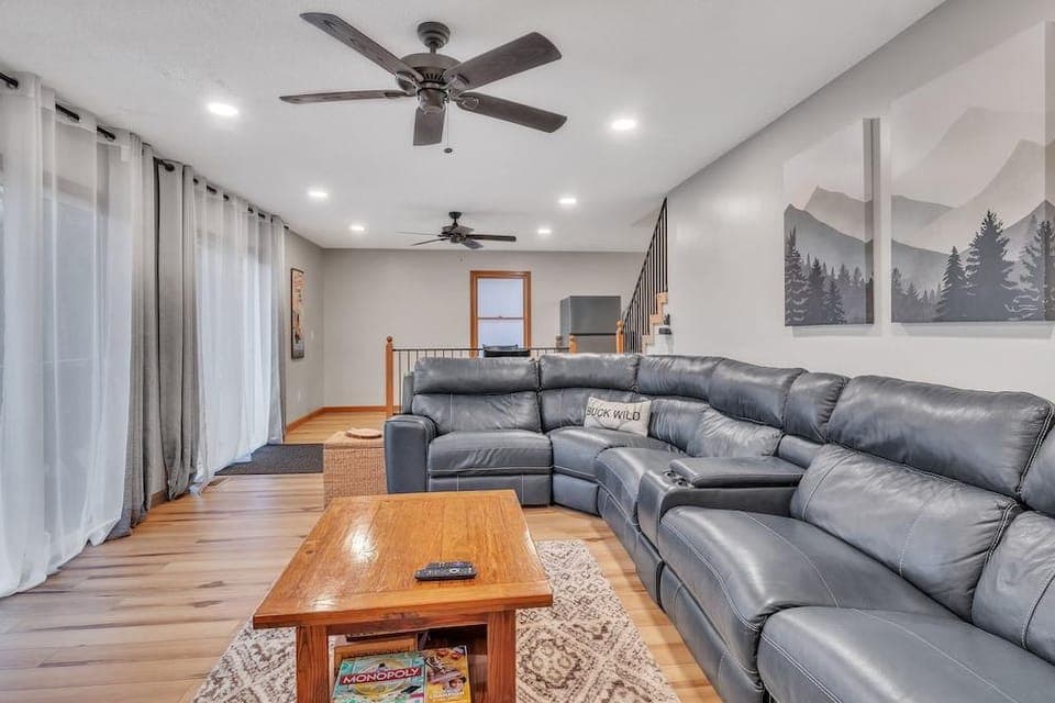 Deerfield Hideaway At Old Smokey 5 Bedroom Home Hotel in Norris Lake