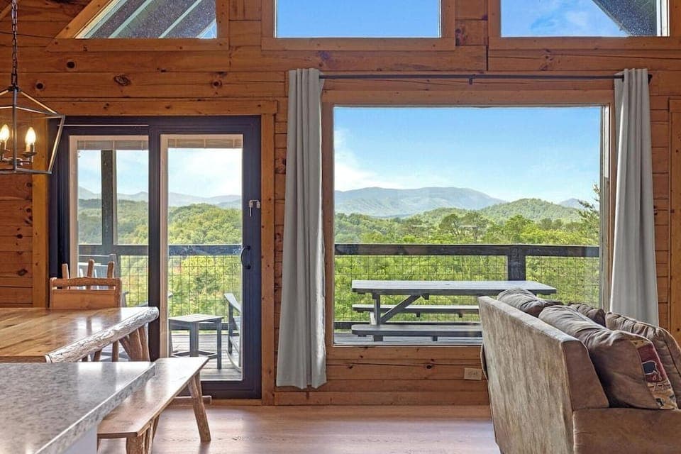 High Hopes Hotel in Sevier County