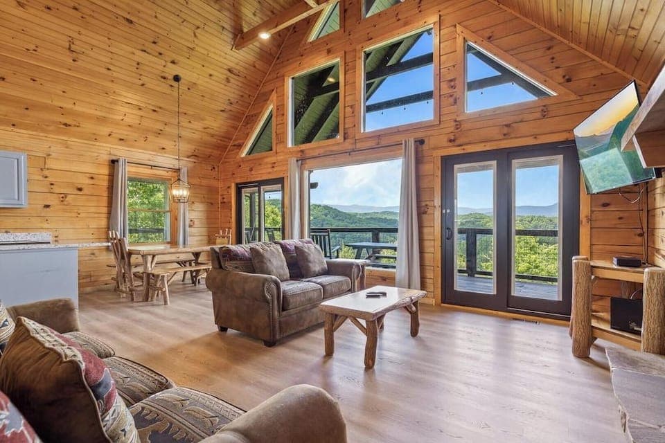 High Hopes Hotel in Sevier County