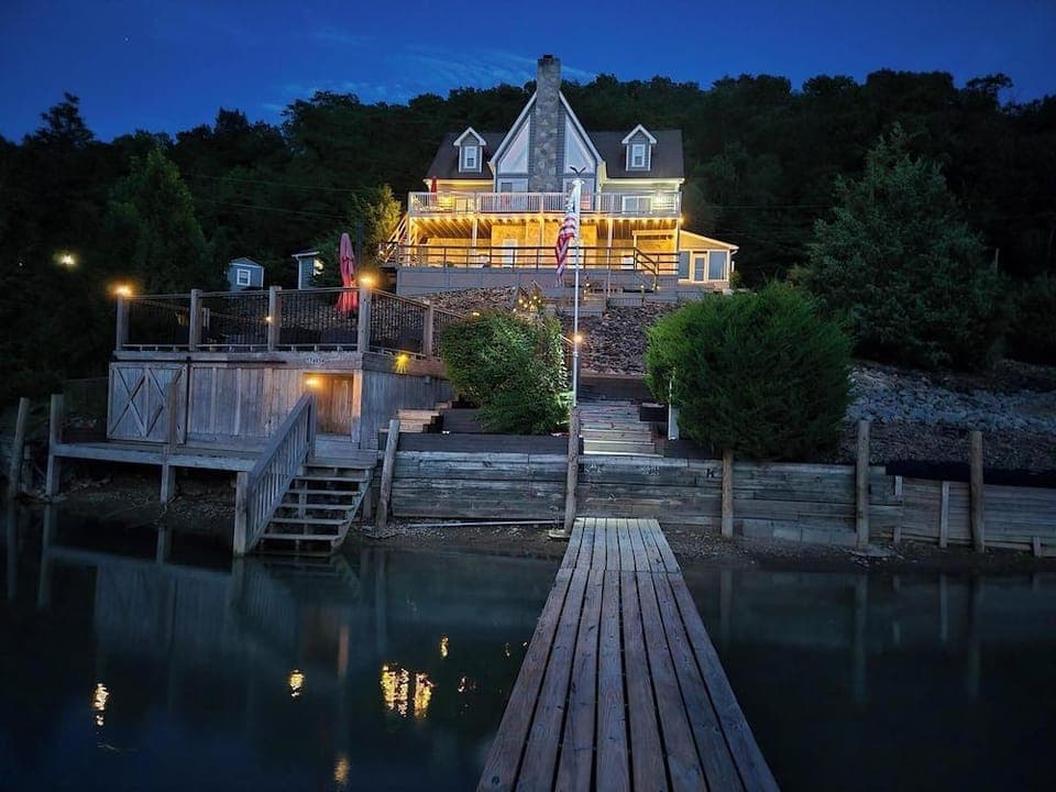 Tranquil Cove by Jackson Mountain Rentals Hotel in Douglas Lake