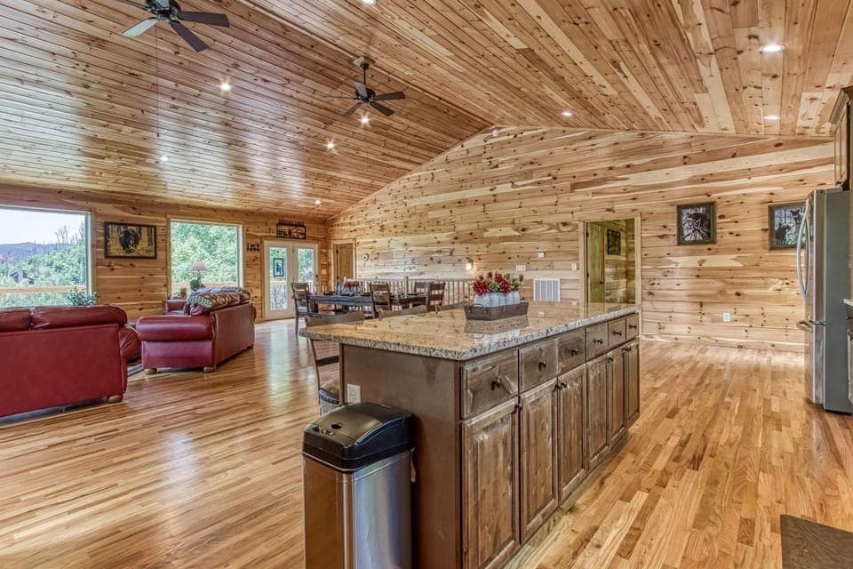 BRAND NEW BUILD 5 Bedroom, 5 Bath With 4,000 Sq Ft With Mountain View 5 Cabin by RedAwning Hotel in Gatlinburg