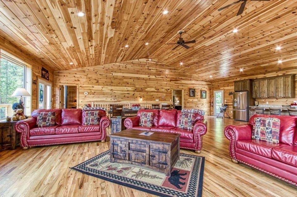 BRAND NEW BUILD 5 Bedroom, 5 Bath With 4,000 Sq Ft With Mountain View 5 Cabin by RedAwning Hotel in Gatlinburg