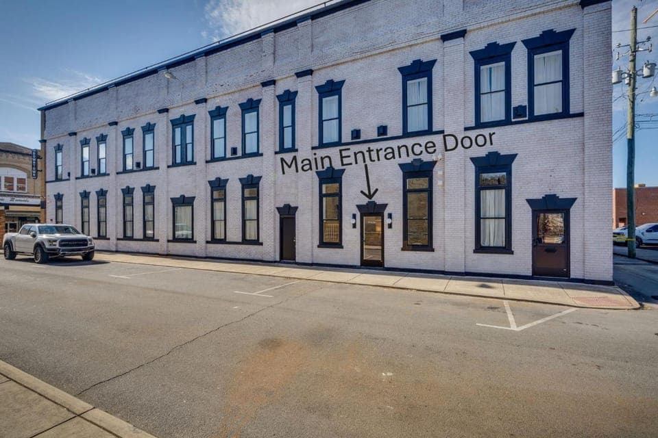 The Downtown Post The Brady Suite Apartment hotel in Elizabethton