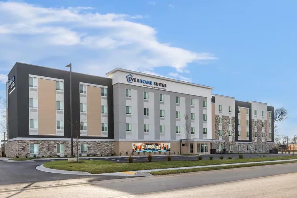 Everhome Suites Clarksville Ft. Campbell Area Hotel in Clarksville