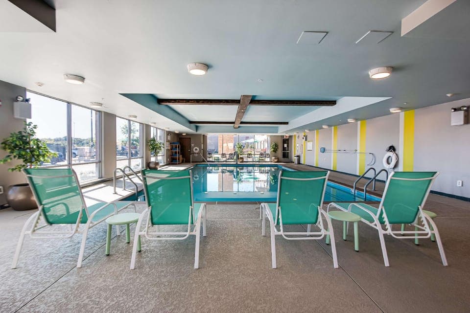 Swimming pool