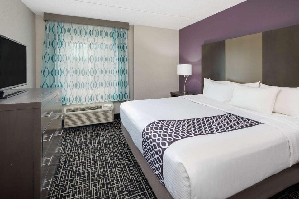 Suite room