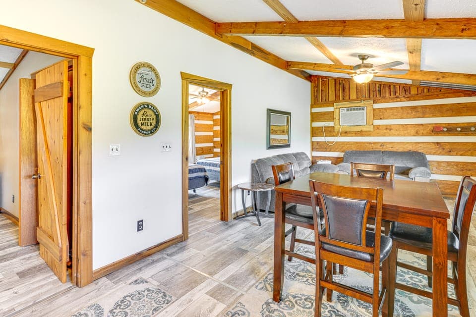Rogersville Barn Apartment on 27 Acres w/ Pond! Apartment in Cherokee Reservoir