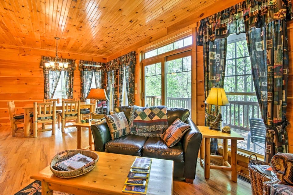 Lakefront South Carolina Abode w/ Deck & Boat Dock House in Lake Hartwell
