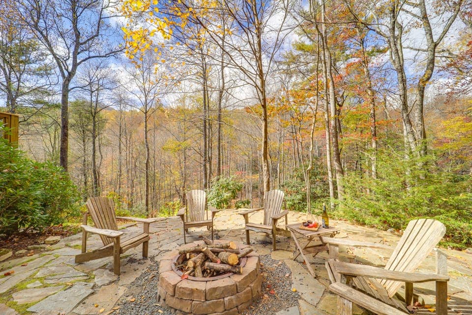 8 Mi to Appalachian Ski! Mtn-View Gem on 22 Acres House in Caldwell