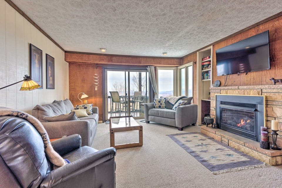 Close to Hiking & Golf! Beech Mtn Retreat Apartment in Beech Mountain