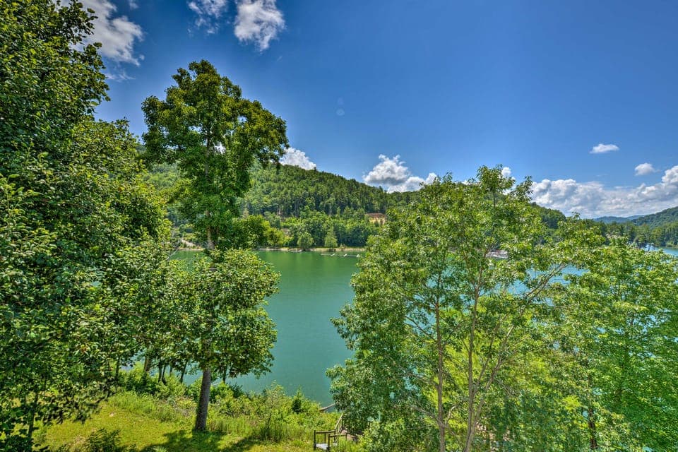 Renovated Home w/ Private Dock on Watauga Lake House in Watauga Lake