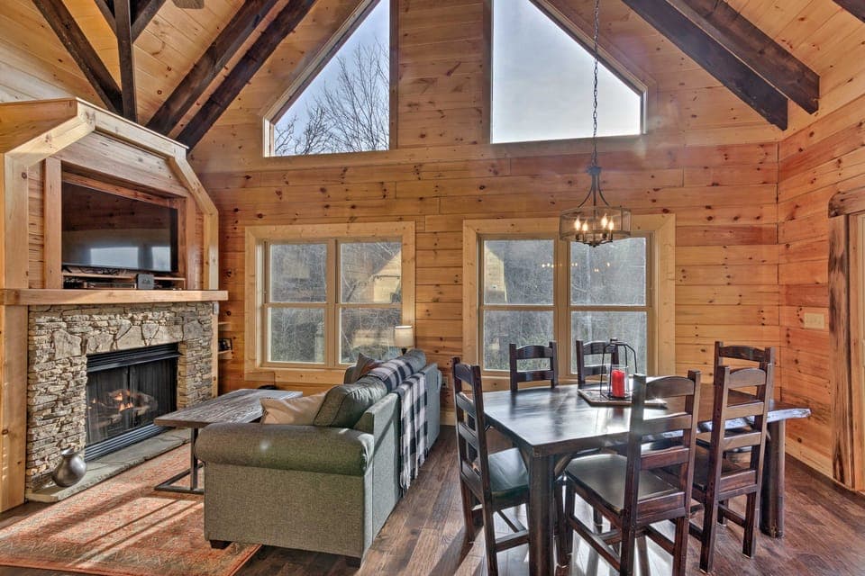 Hilltop Cabin on 5 Acres w/ Hot Tub & Waterfall! House in Swain County